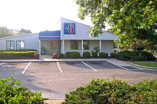 MOTEL 6 PINEHURST - ABERDEEN NC (Aberdeen)